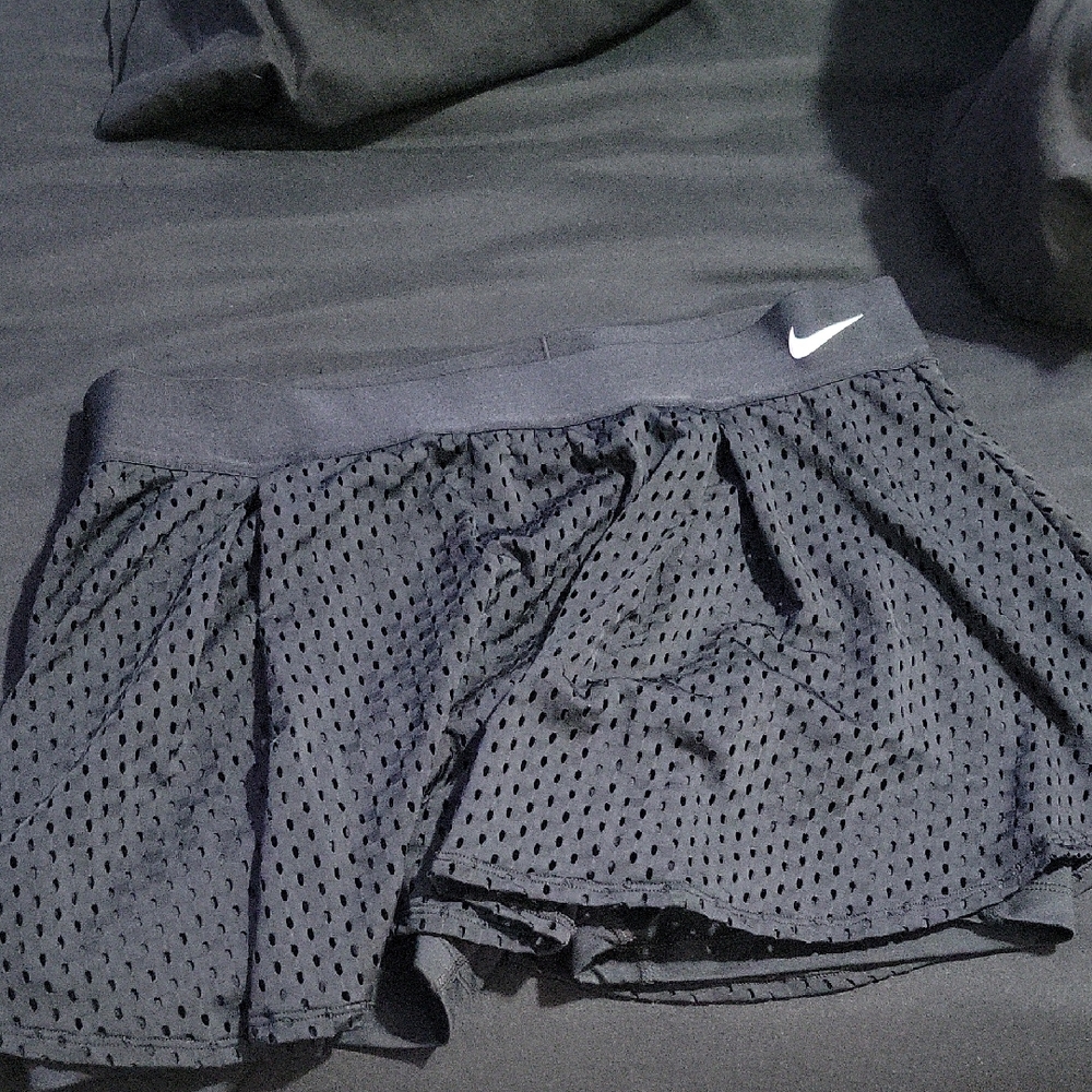 Nike Women's Gray Mesh Skorts